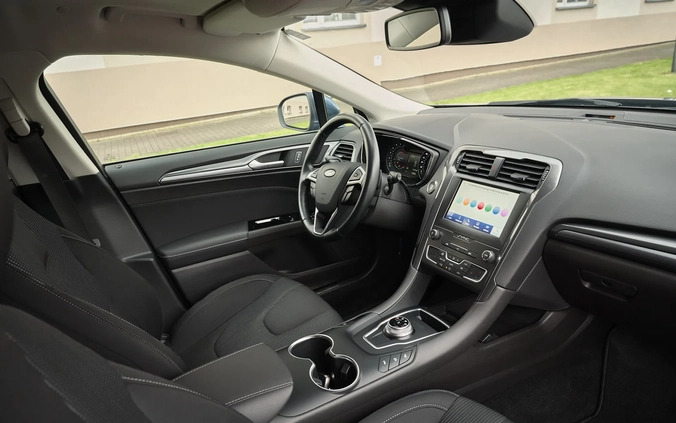 Ford Mondeo cena 79900 przebieg: 117000, rok produkcji 2019 z Płock małe 781